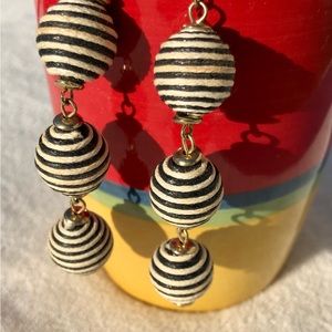 Triple ball earrings Pierced Dangly Striped Black & White